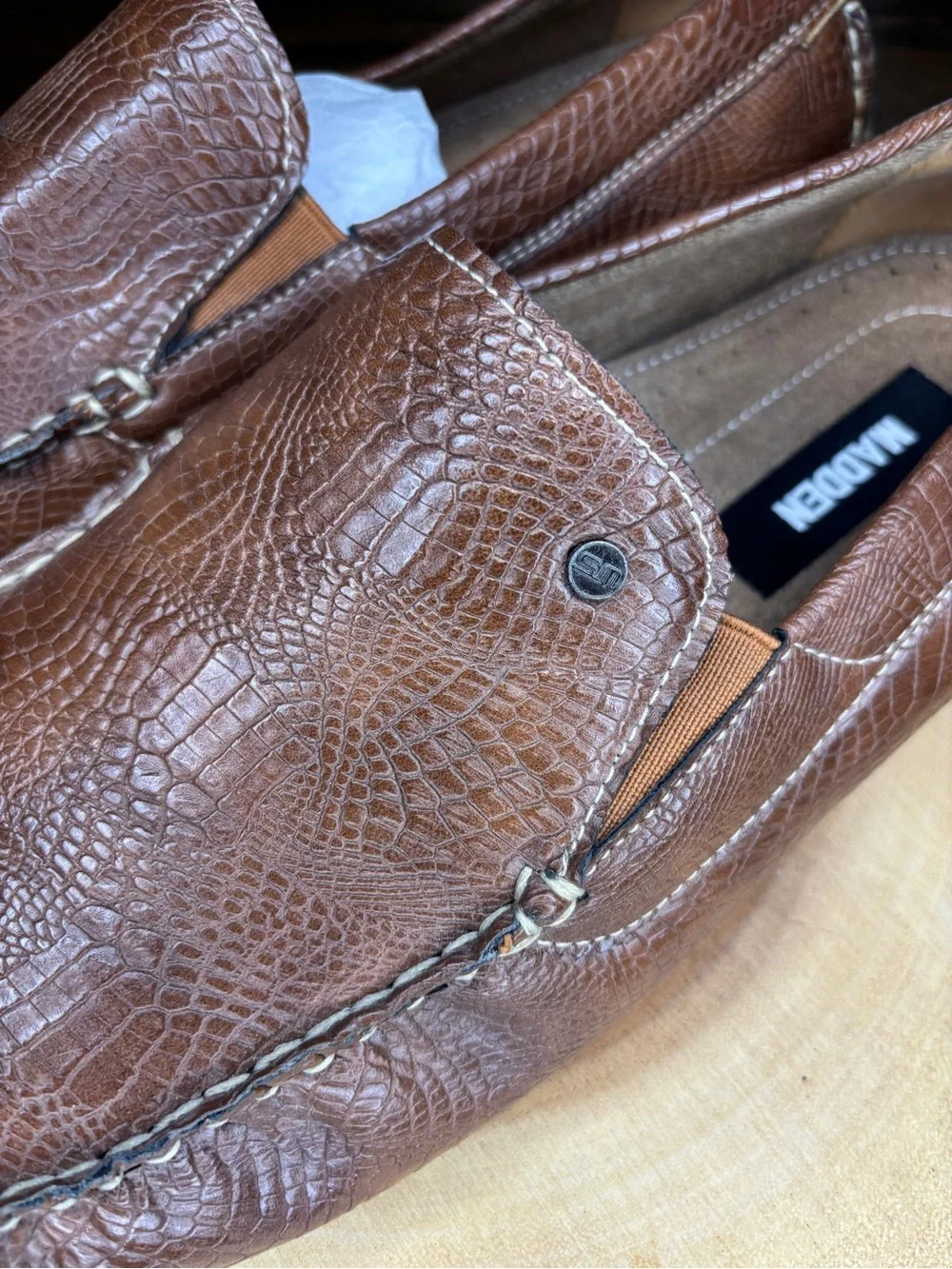 Steve Madden Men's Brown Textured Leather Slip-On Loafers